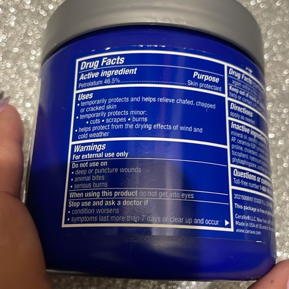 CeraVe Healing Ointment - Picture 3 of 3